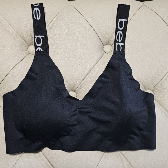 Bebe Sport Bra Black Removable pads Logo Straps No Shows Lines Bralette Size L - Picture 1 of 6